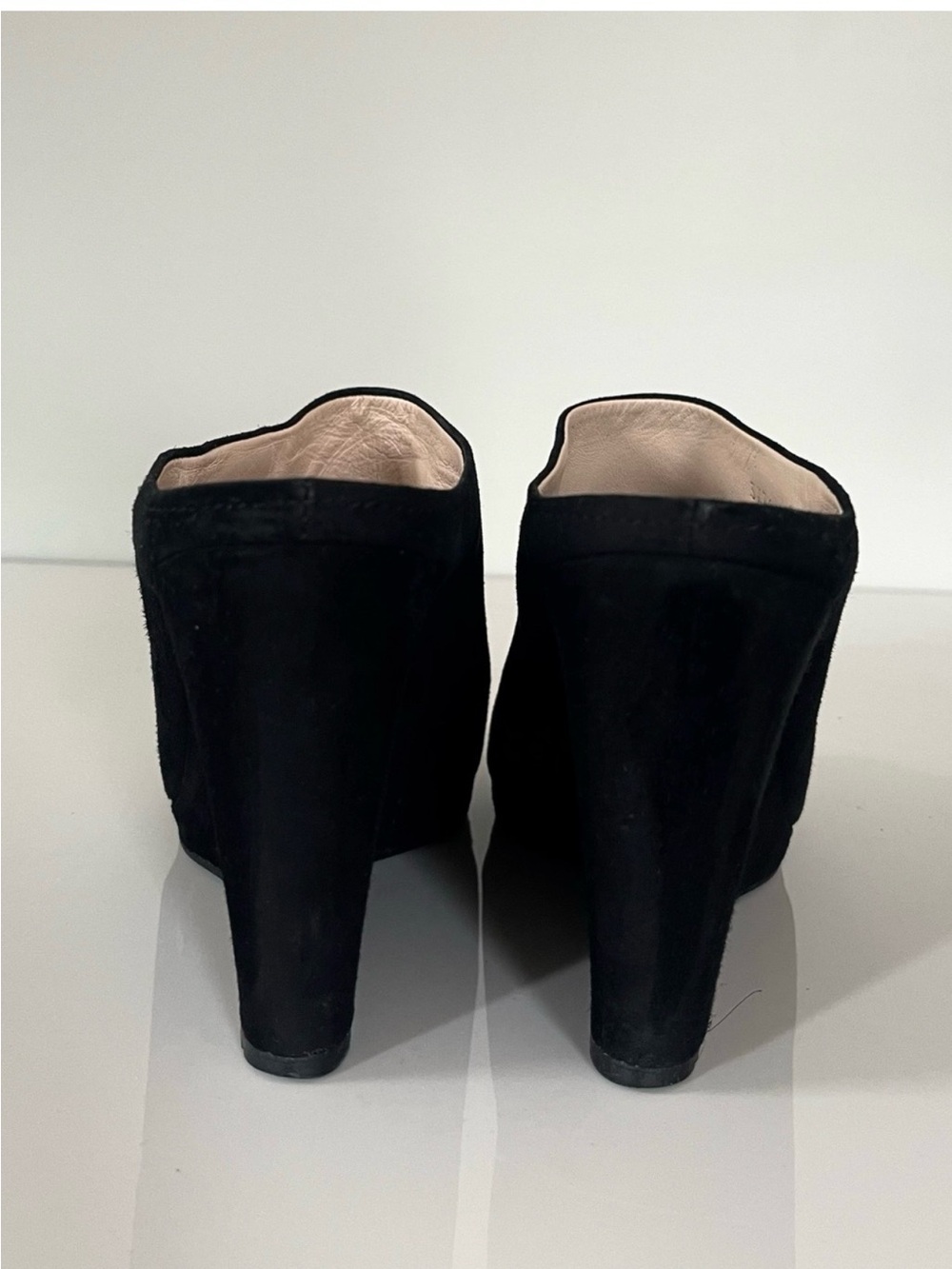 AUTHENTIC PRADA - Picture 6 of 10